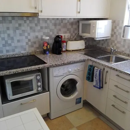 Apartamento Anna アパート カルヴォエイロ